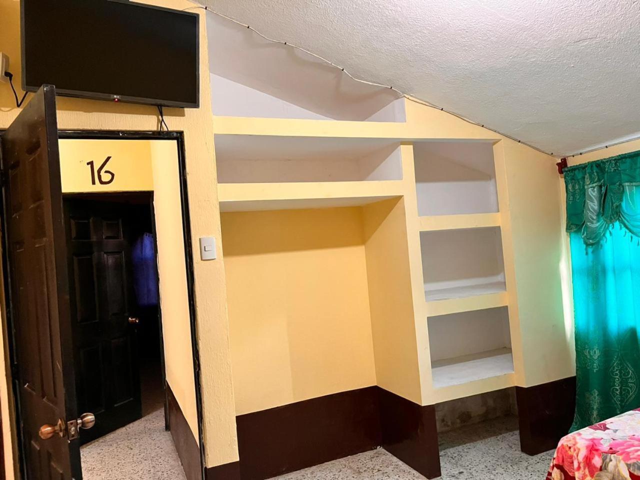 Hotel Canaan La Aurora 과테말라 외부 사진